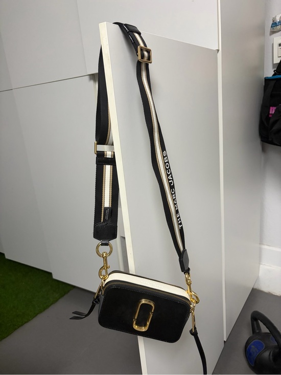 Marc Jacobs Handbags - Marc Jacobs Black and Cream Crossbody with Branded Strap